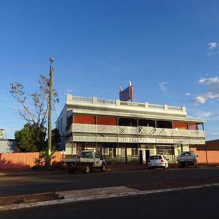 Royal Mail Hotel - Meekatharra Buitenkant foto